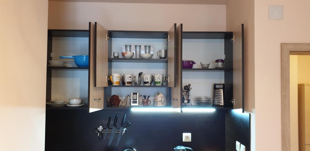 Family Holiday Apartments Breez 1 Varna Buitenkant foto